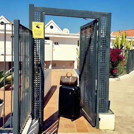 -'ღ'- Couples' Paradise. Insta-worthy Ocean Views. Appartement