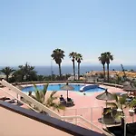 -'ღ'- Couples' Paradise. Insta-worthy Ocean Views. Apartment