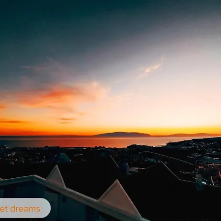 -'ღ'- Couples' Paradise. Insta-worthy Ocean Views. Appartement *