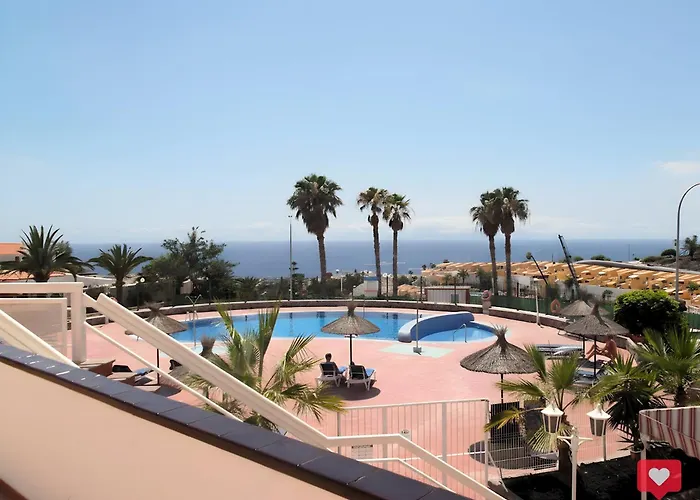 -'ღ'- Couples' Paradise. Insta-worthy Ocean Views. Appartement